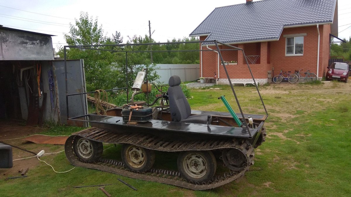 Самодельный гусеничный вездеход с двигателем Лифан