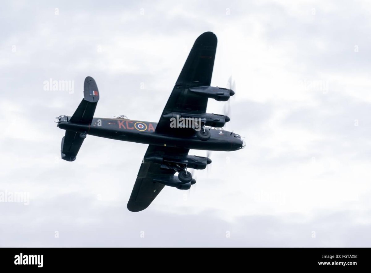 Avro Lancaster pa474