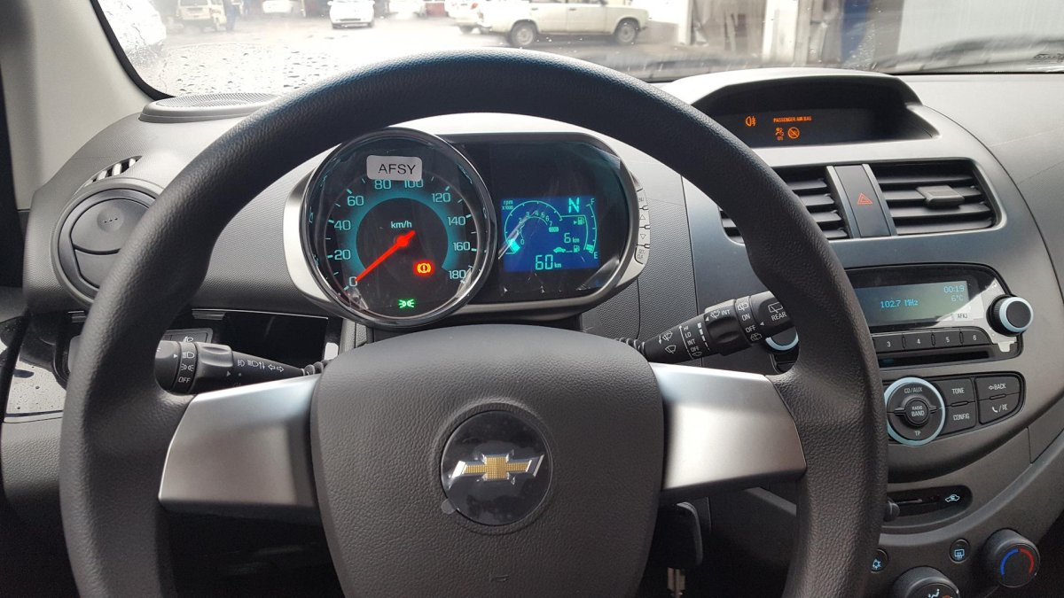 Chevrolet Spark 2 приборная панель