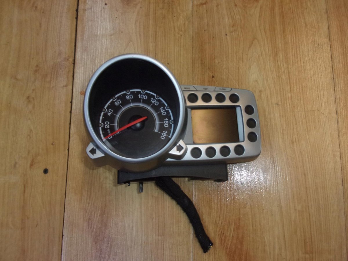 Панель приборов Spark m300