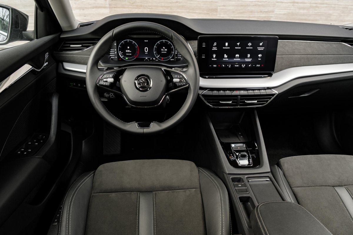 Skoda Octavia 2022 салон