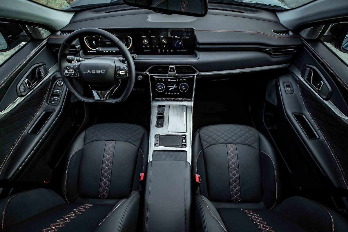 Exeed VX 2022 салон