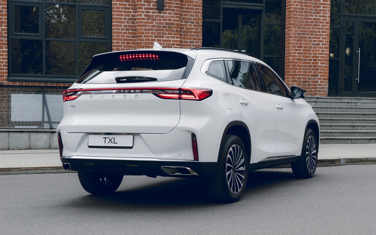 Chery exceed TXL 2021