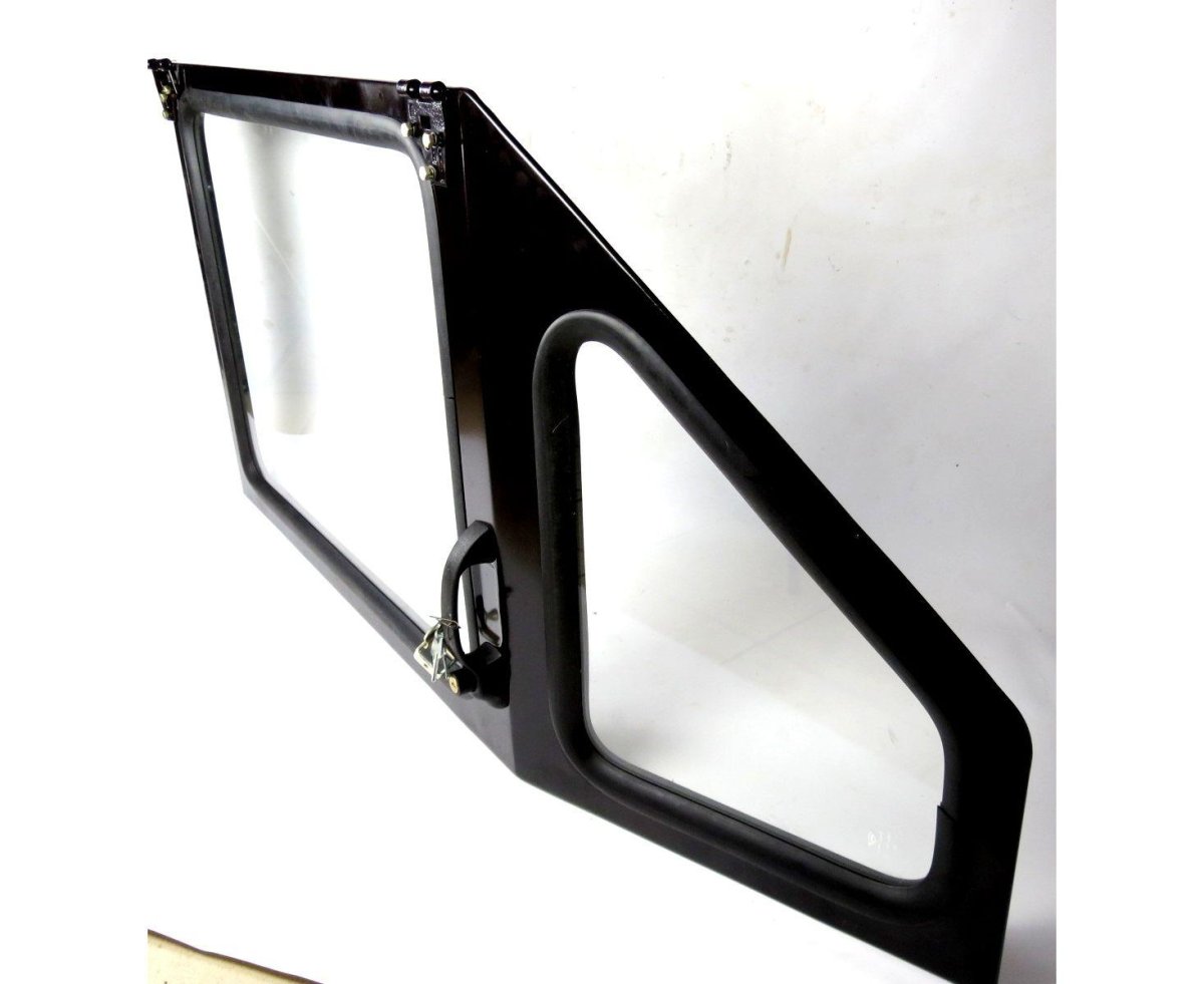 Левая дверь МТЗ 82.1