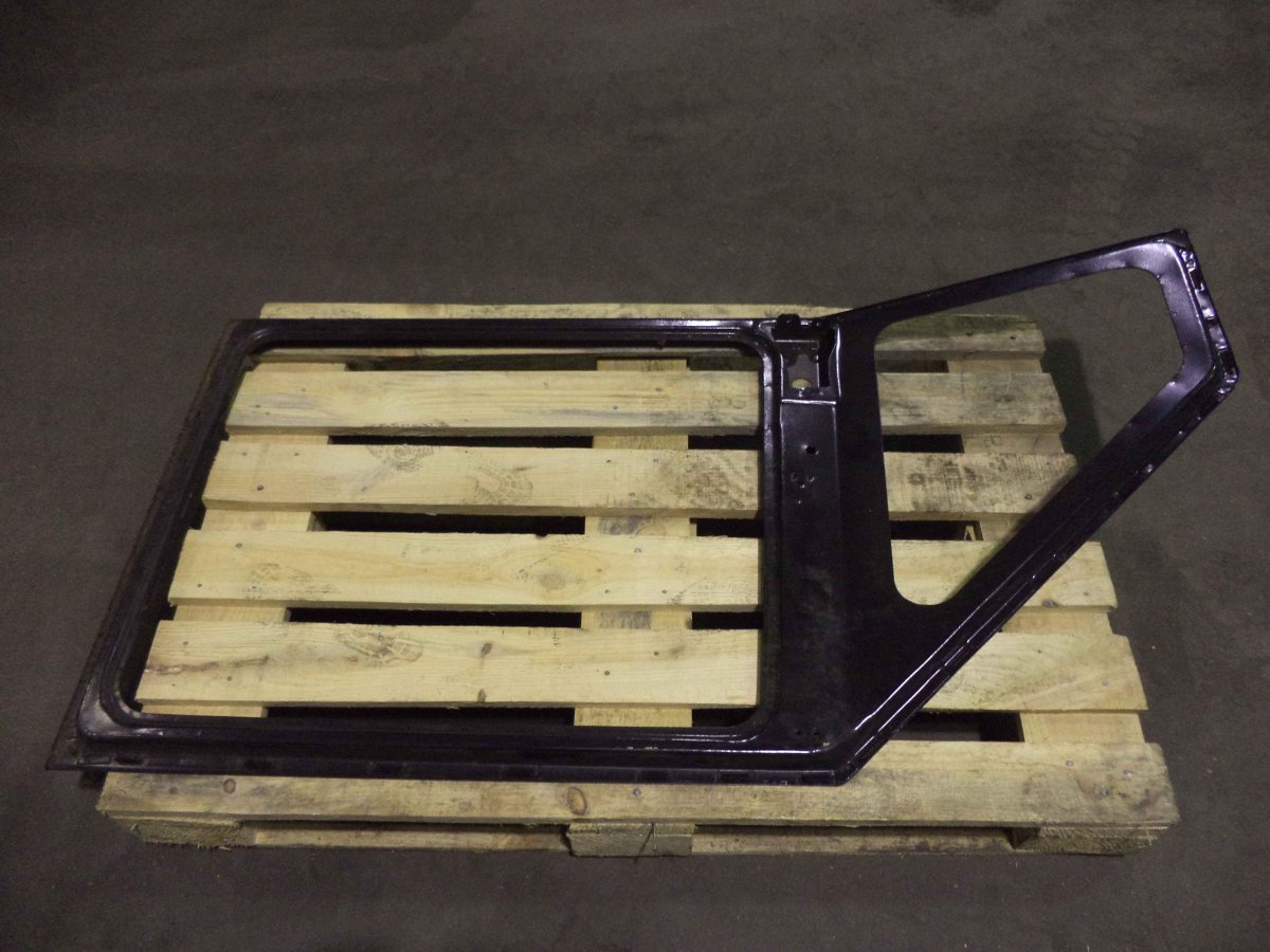 Дверь левая 80-6708020