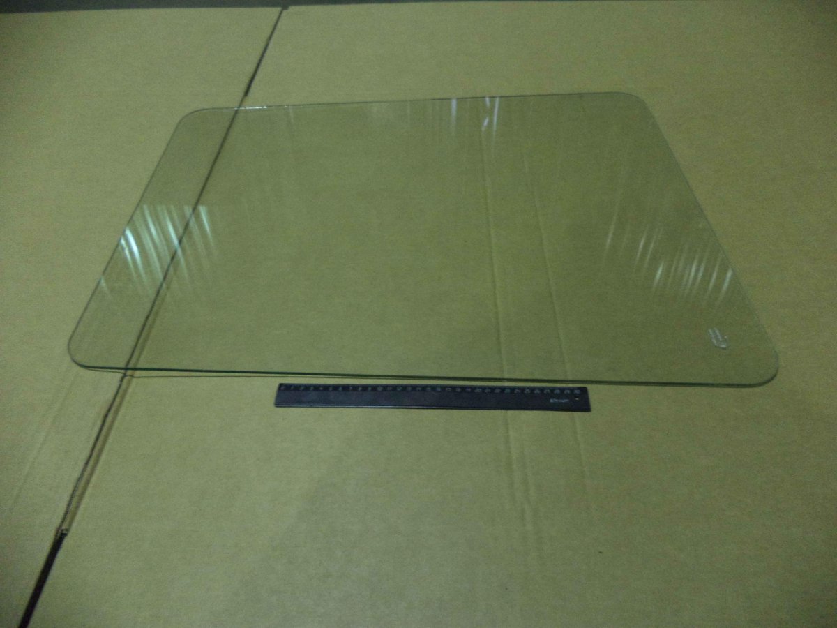 Стекло переднее МТЗ УК 80-6700011-01 (1267х921)