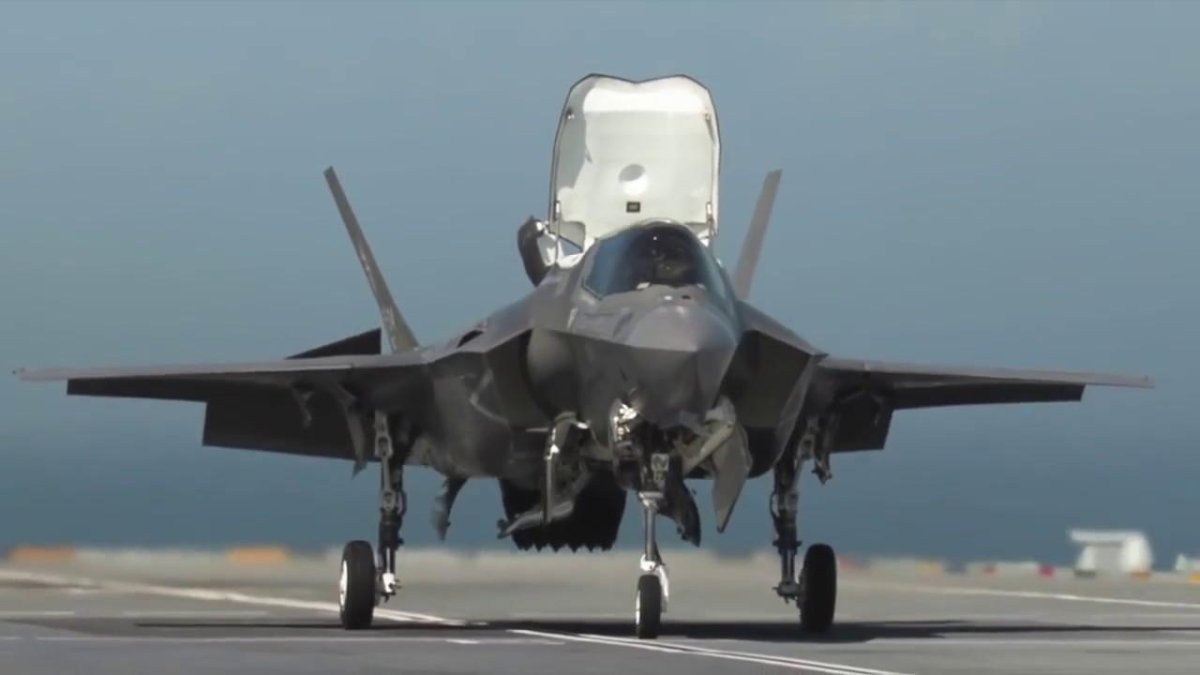 F-35b вертикальный взлёт