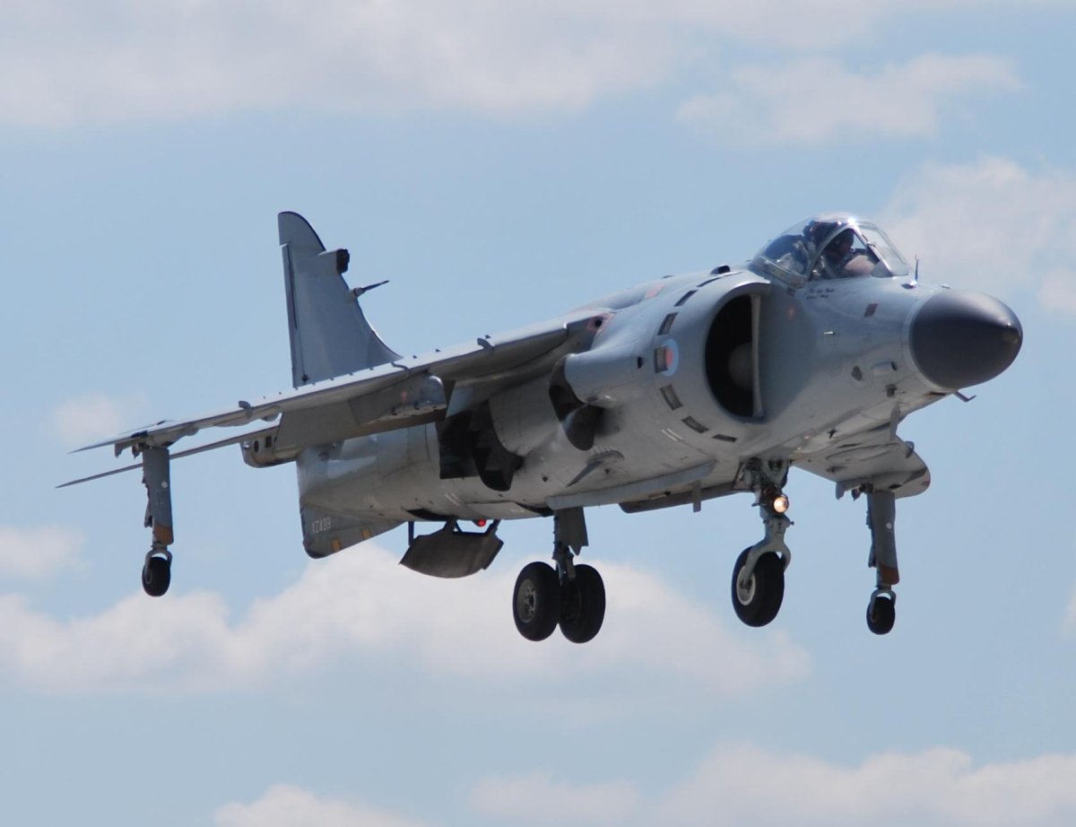 Харриер истребитель