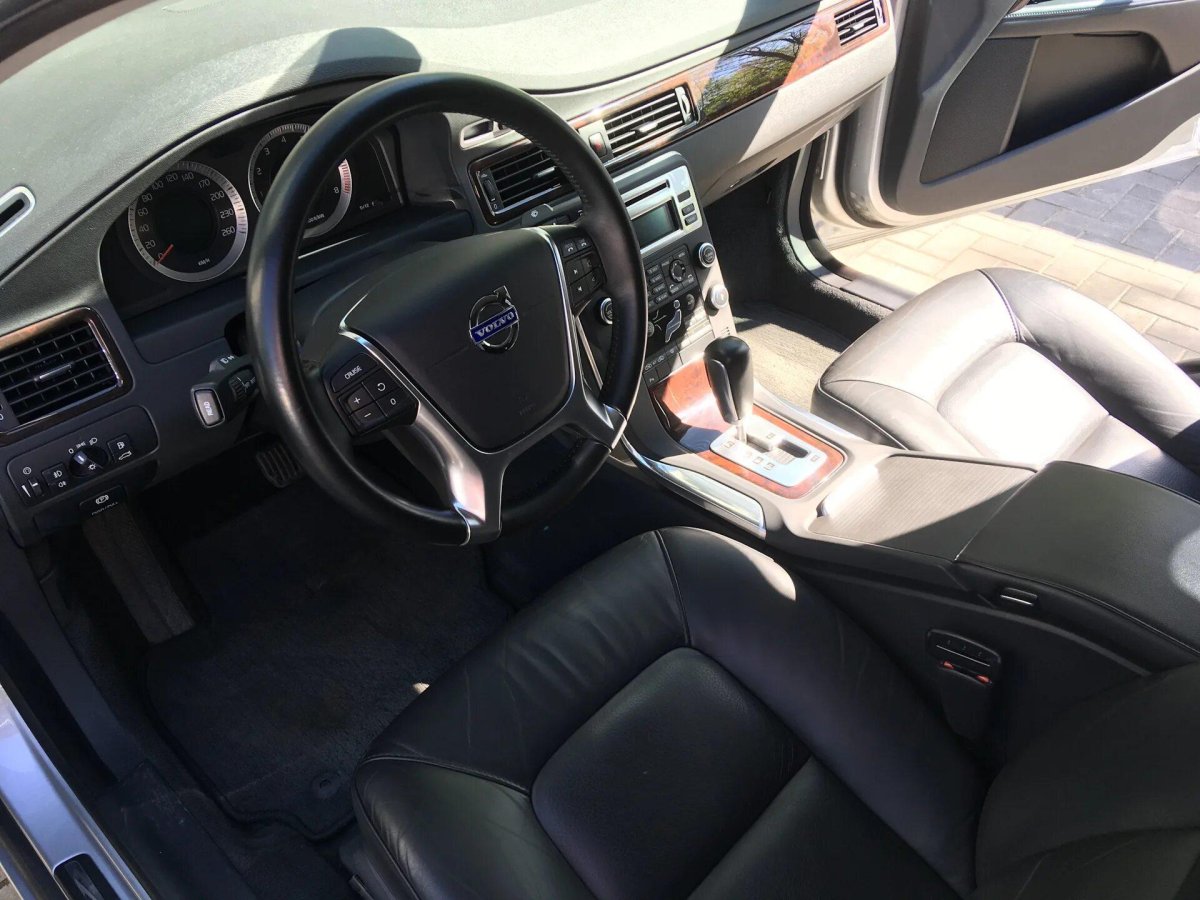 Вольво s80 2 салон