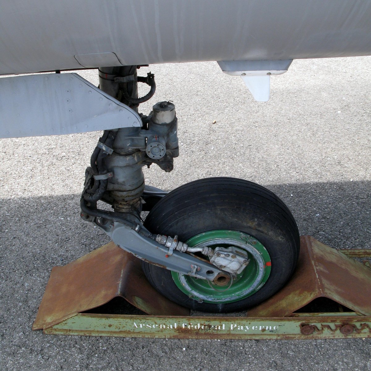 Миг 21 передняя стойка шасси