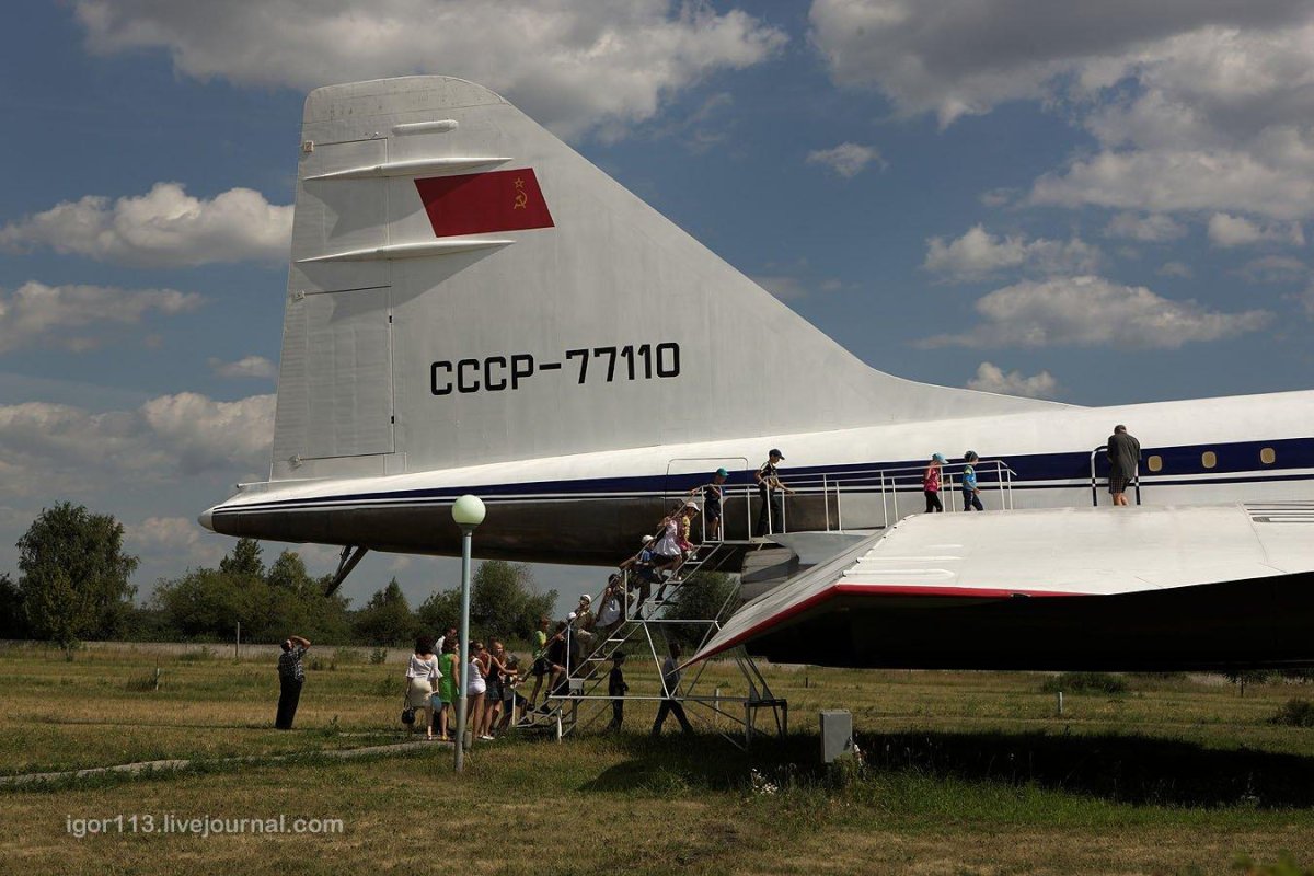 Ту 144 77110