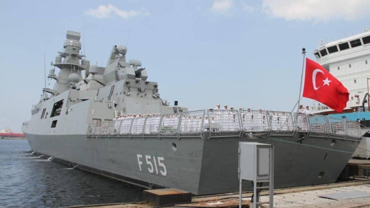 Фрегат Стамбул f-515