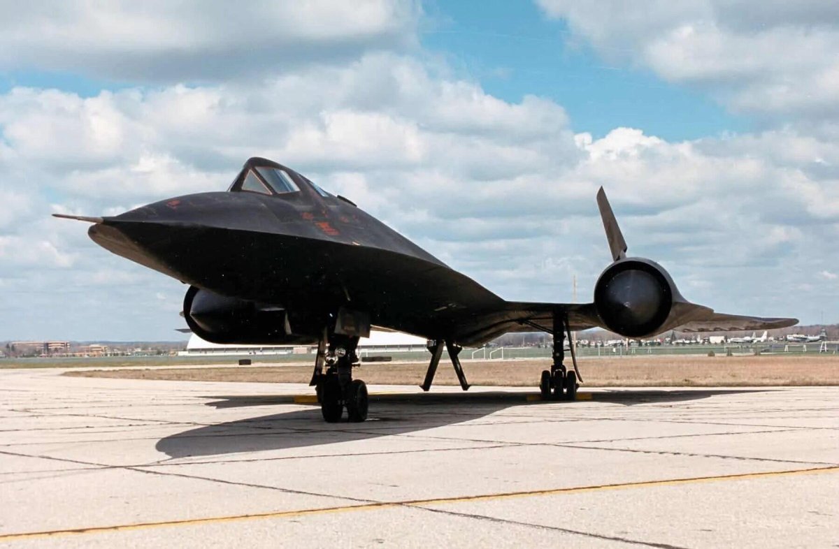Самолет SR-71 Blackbird