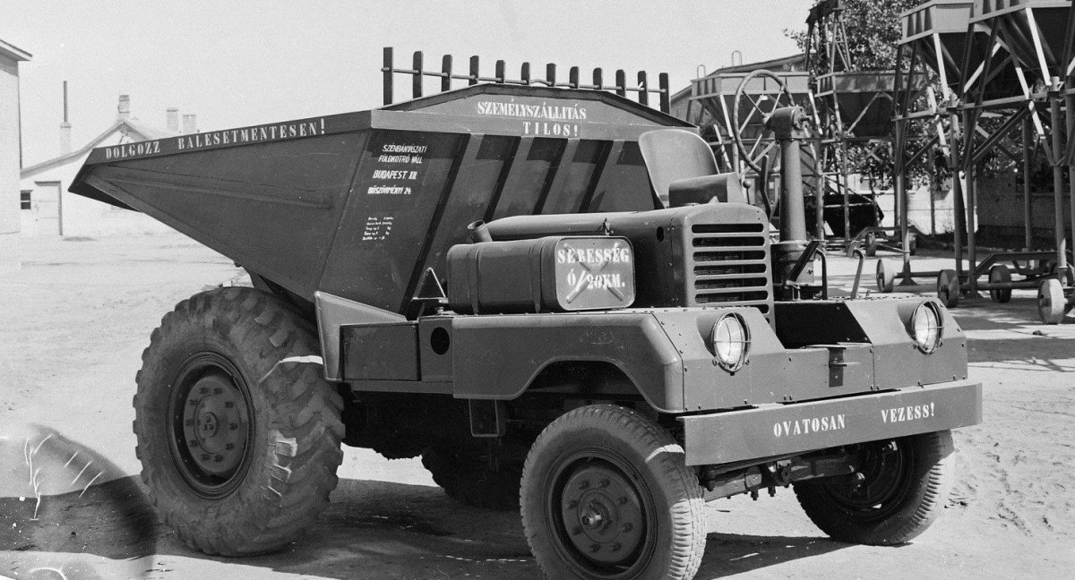 Думпер Dutra Dr-50