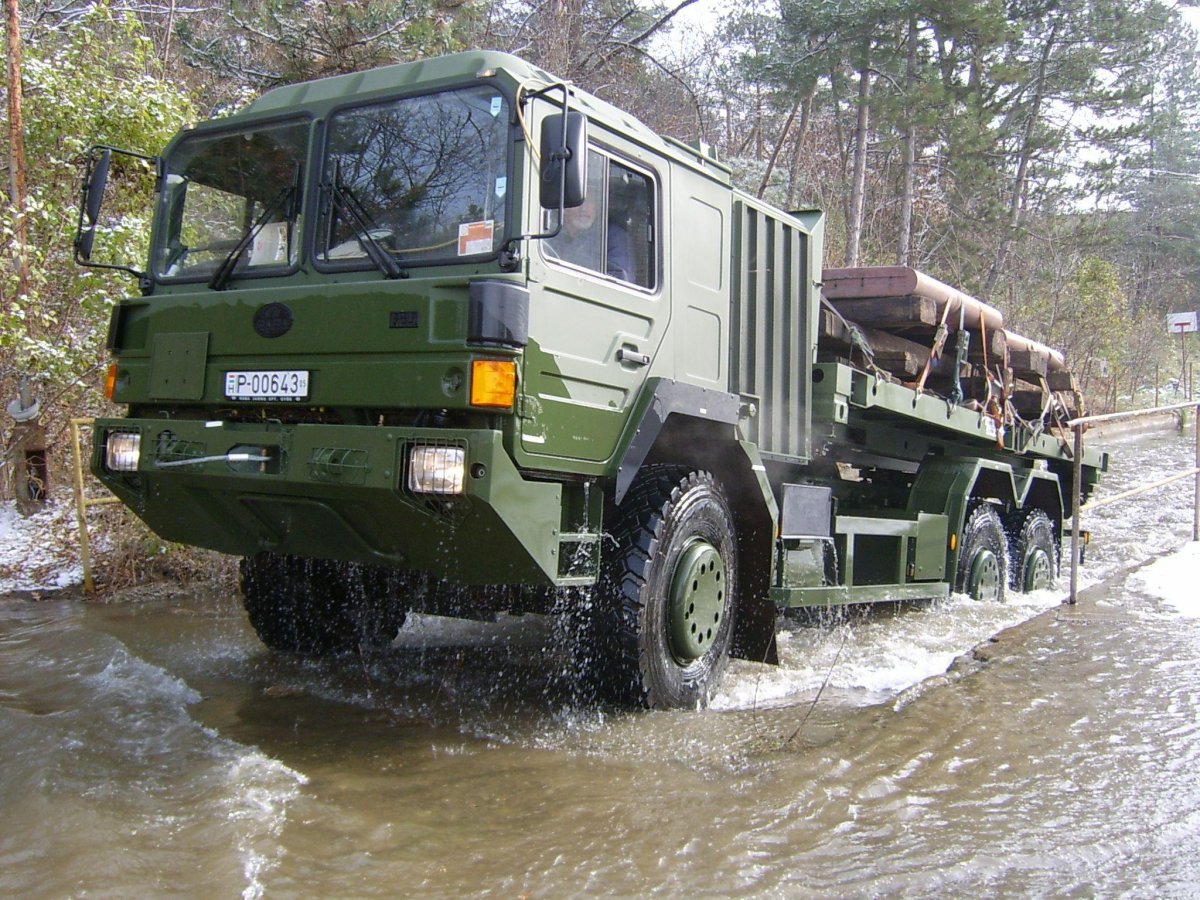 Грузовик Raba h18