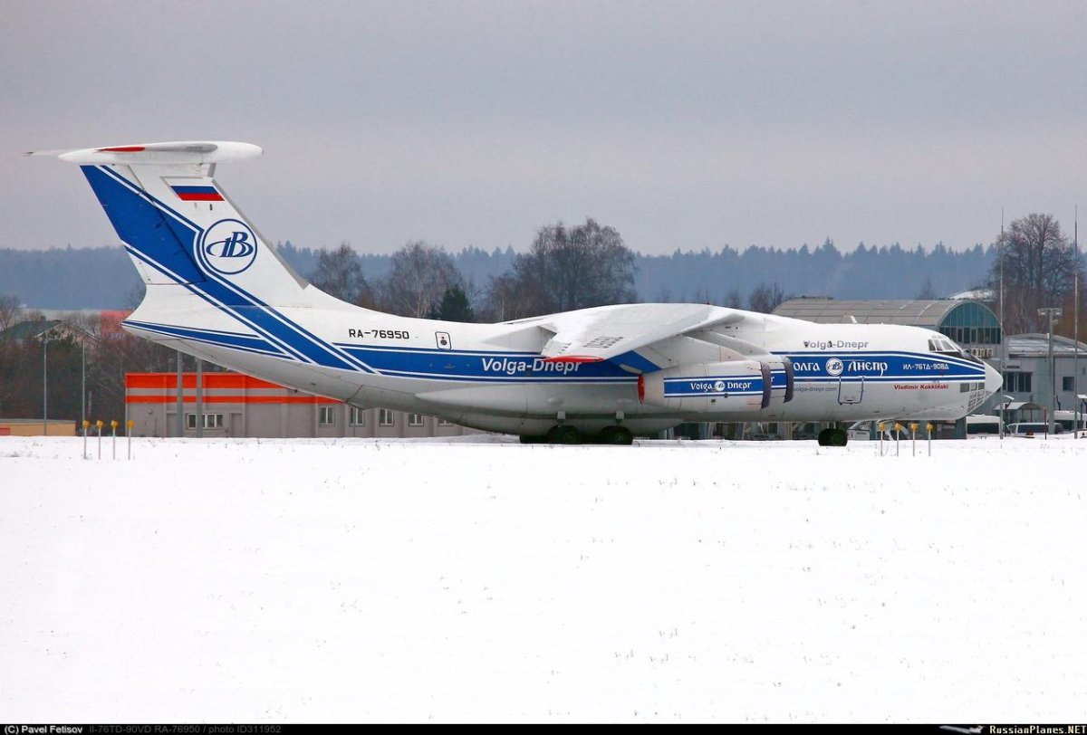 Ил 76 Волга Днепр зимой