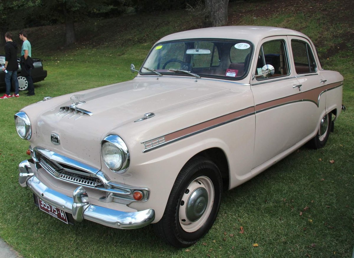 Автомобиль Остин 105