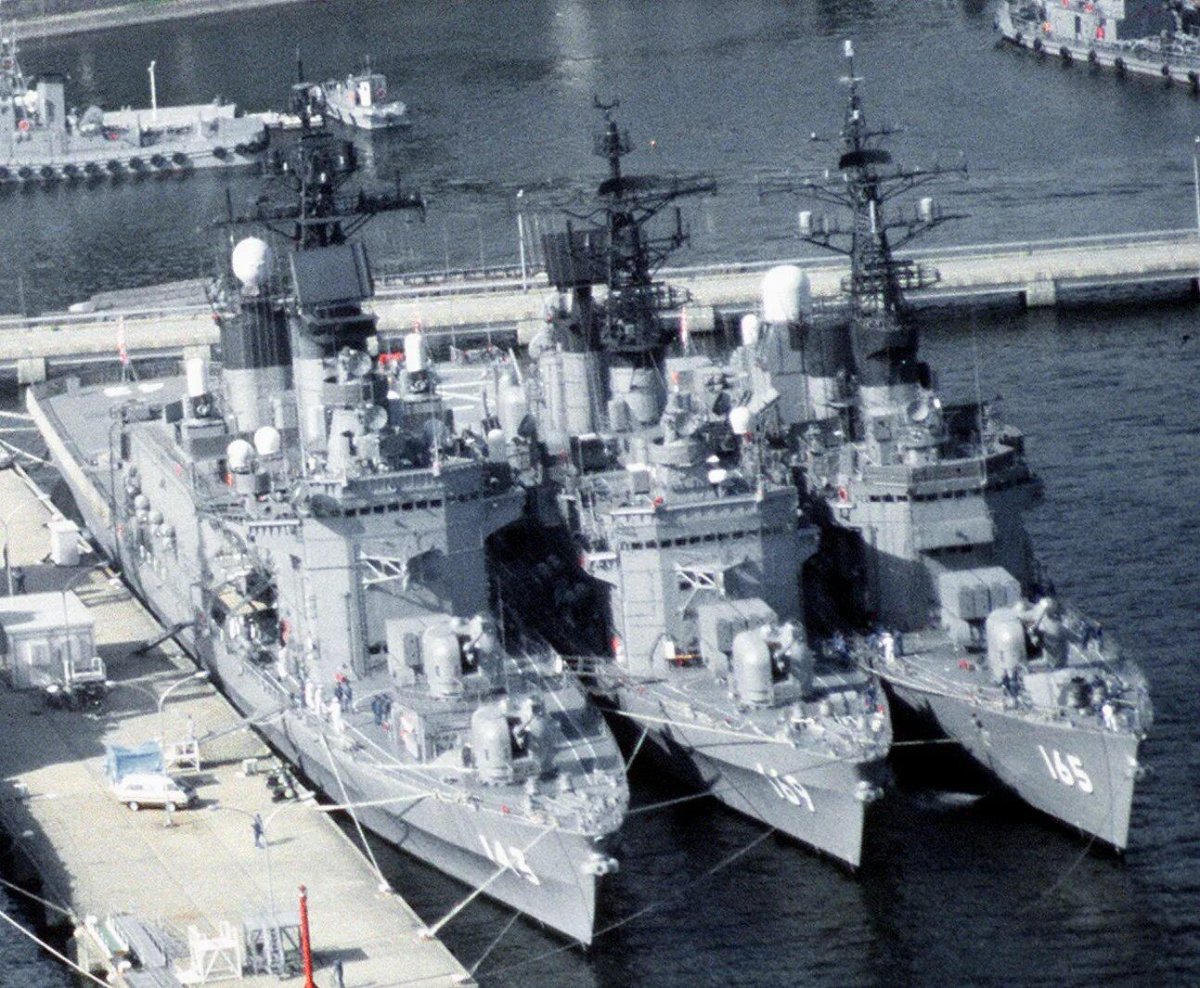 Эсминец Сиранэ