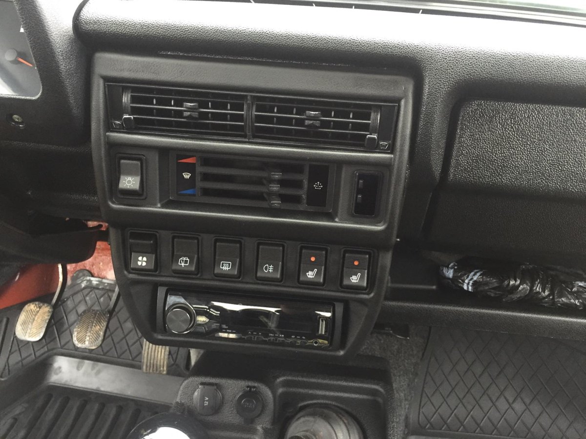 Панель Нива 21214