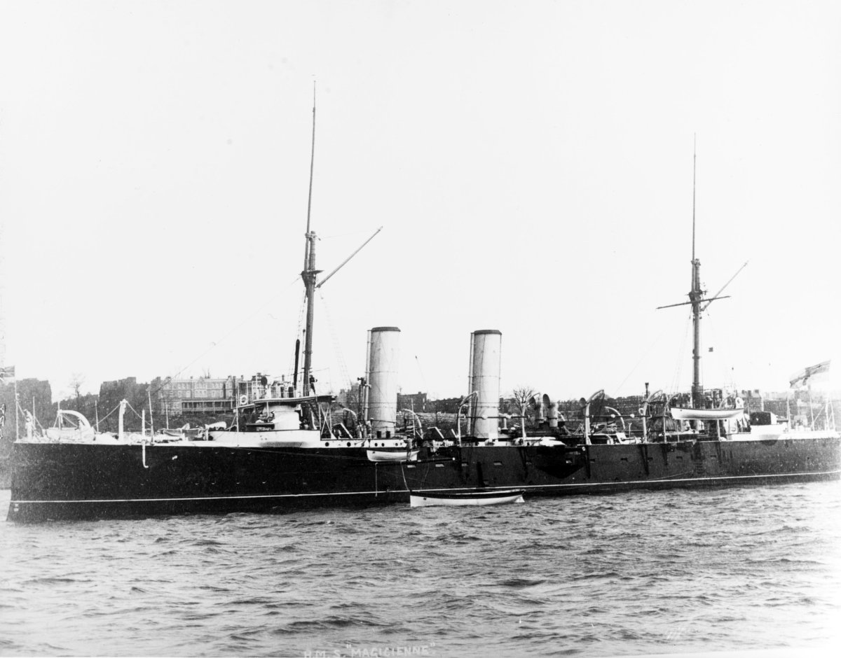 Боярин бронепалубный крейсер