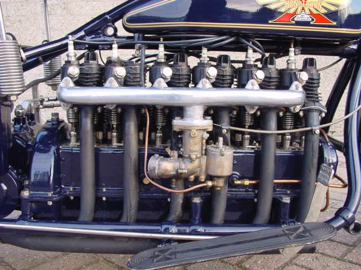 Рядный 6 цилиндровый двигатель