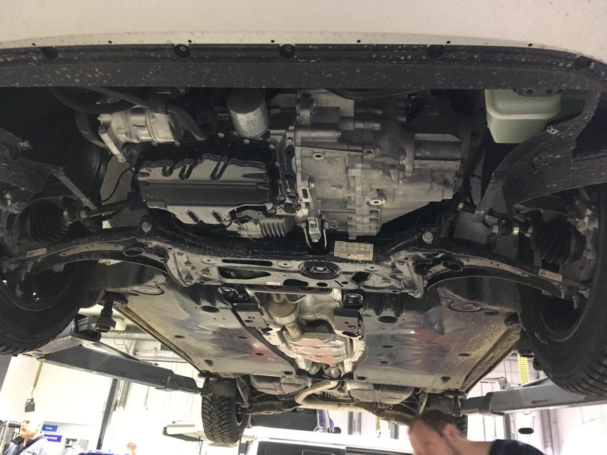 Tiguan 2 снизу