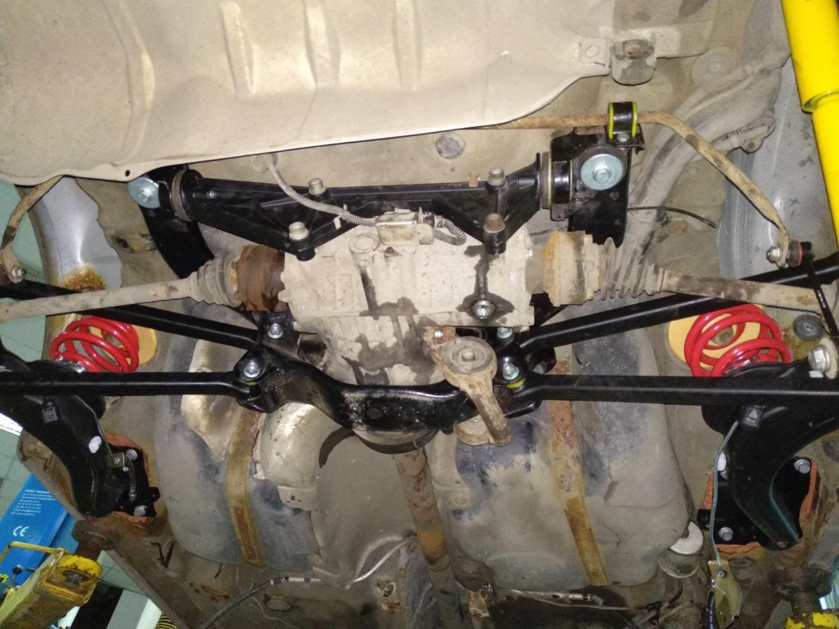 VW Golf 4 задняя подвеска