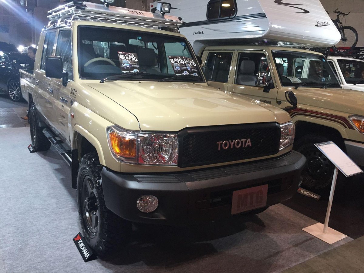 Toyota Land Cruiser 70 Pickup