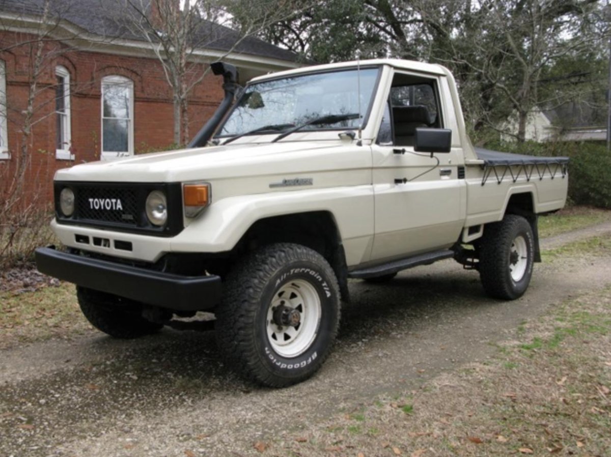 Toyota Land Cruiser j70 Pickup