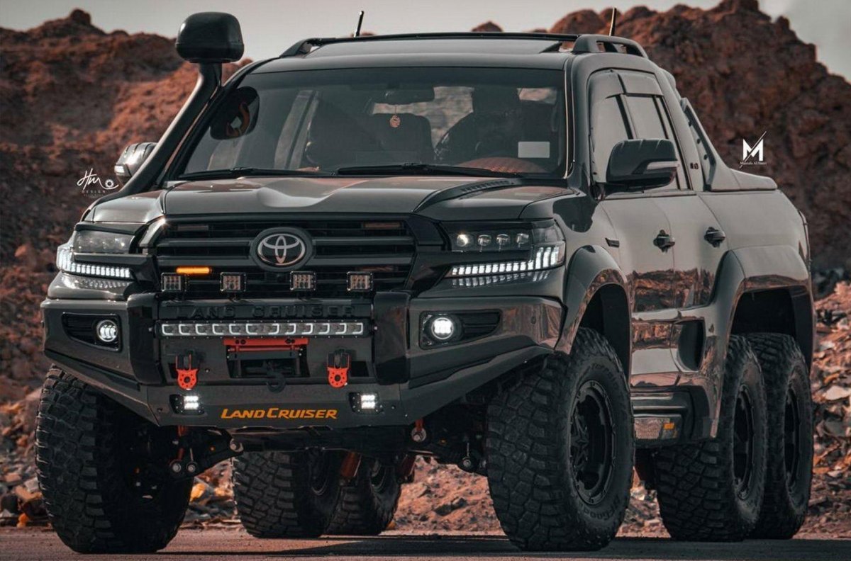 Тойота ленд Крузер 6х6