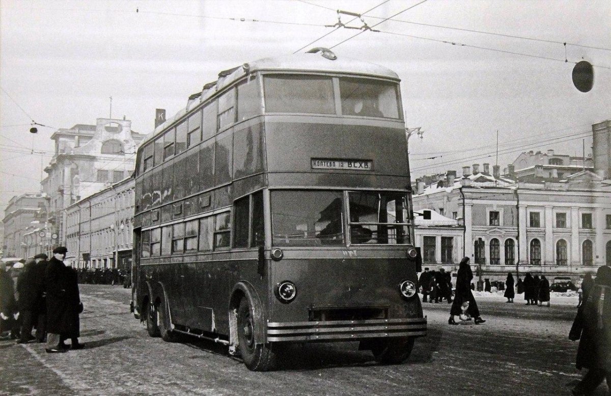 ЯТБ-3 двухэтажный троллейбус