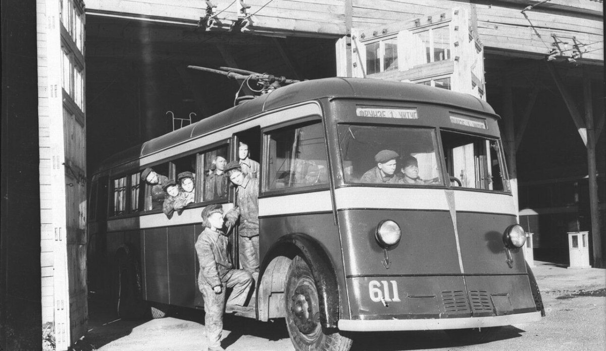 Киров, троллейбус ЯТБ