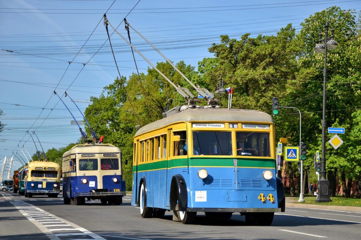 Троллейбус ЯТБ