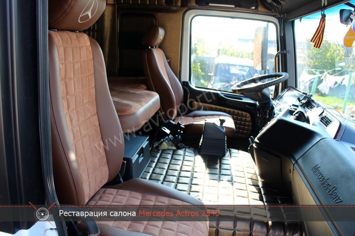 Mercedes Actros 2540 салон