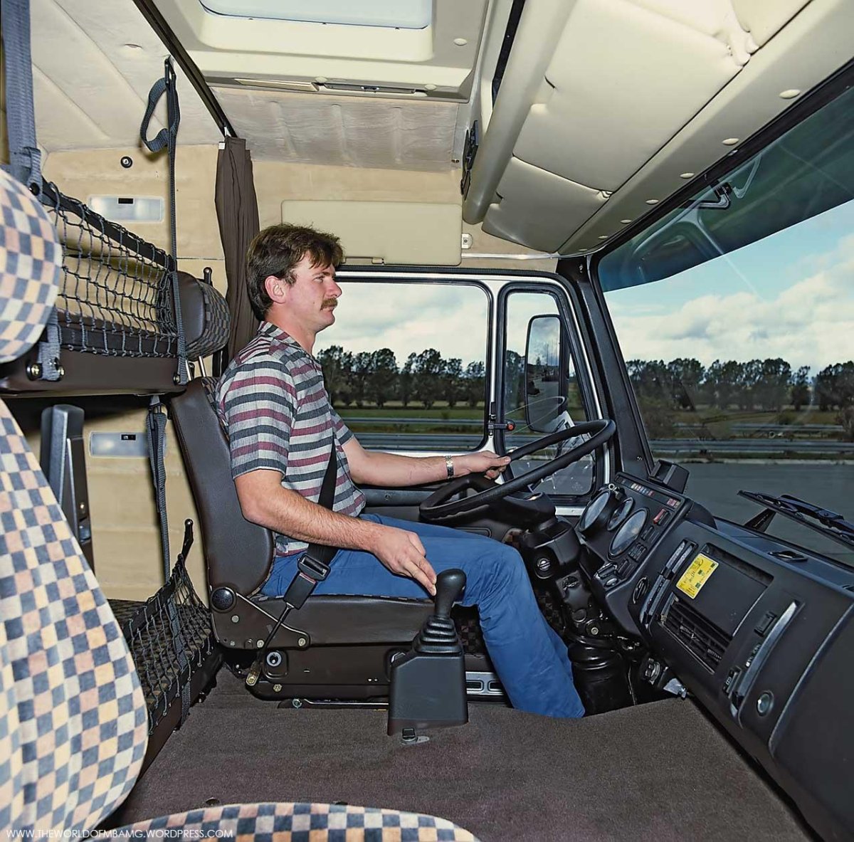 Mercedes Benz ng 2232 кабина