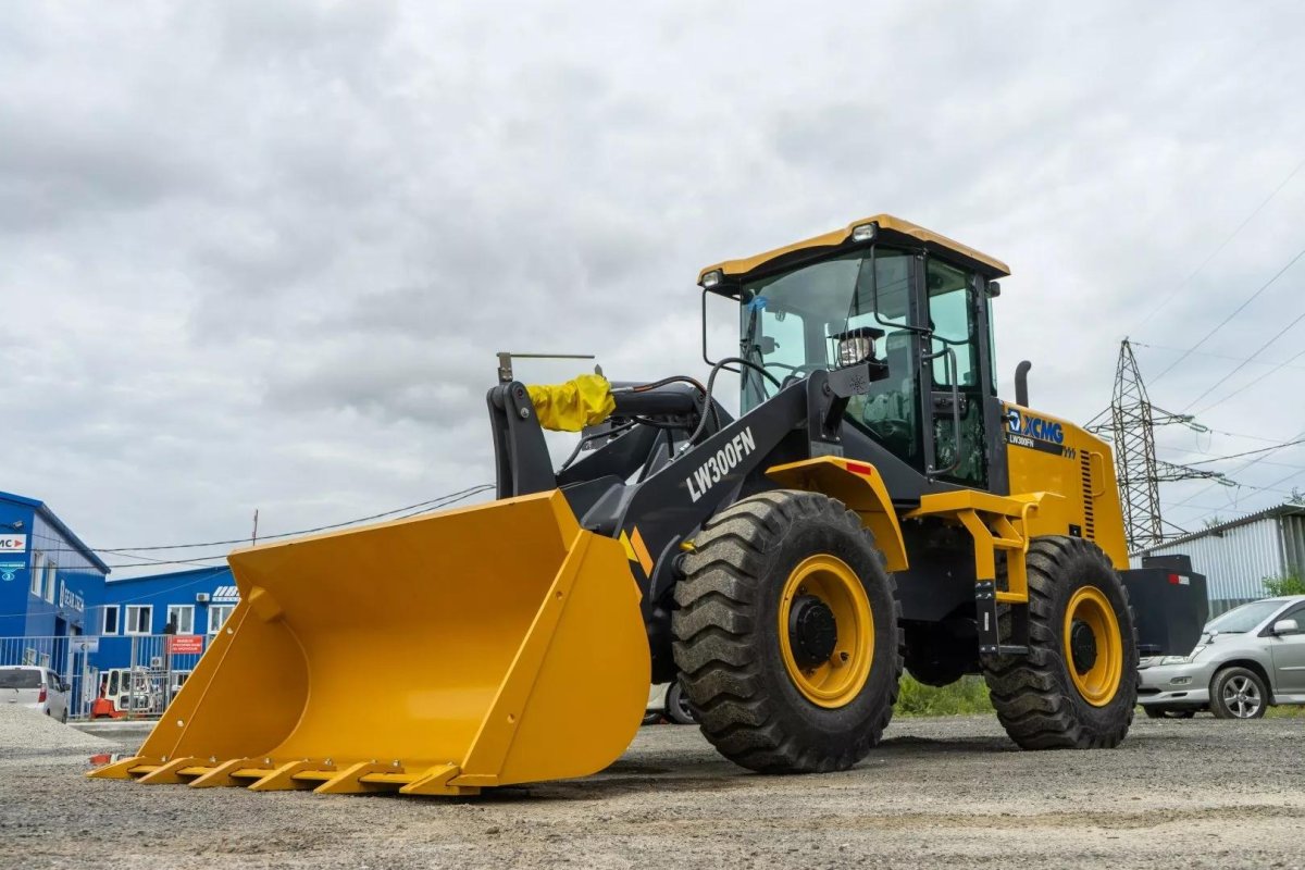 Фронтальный погрузчик lw300fn
