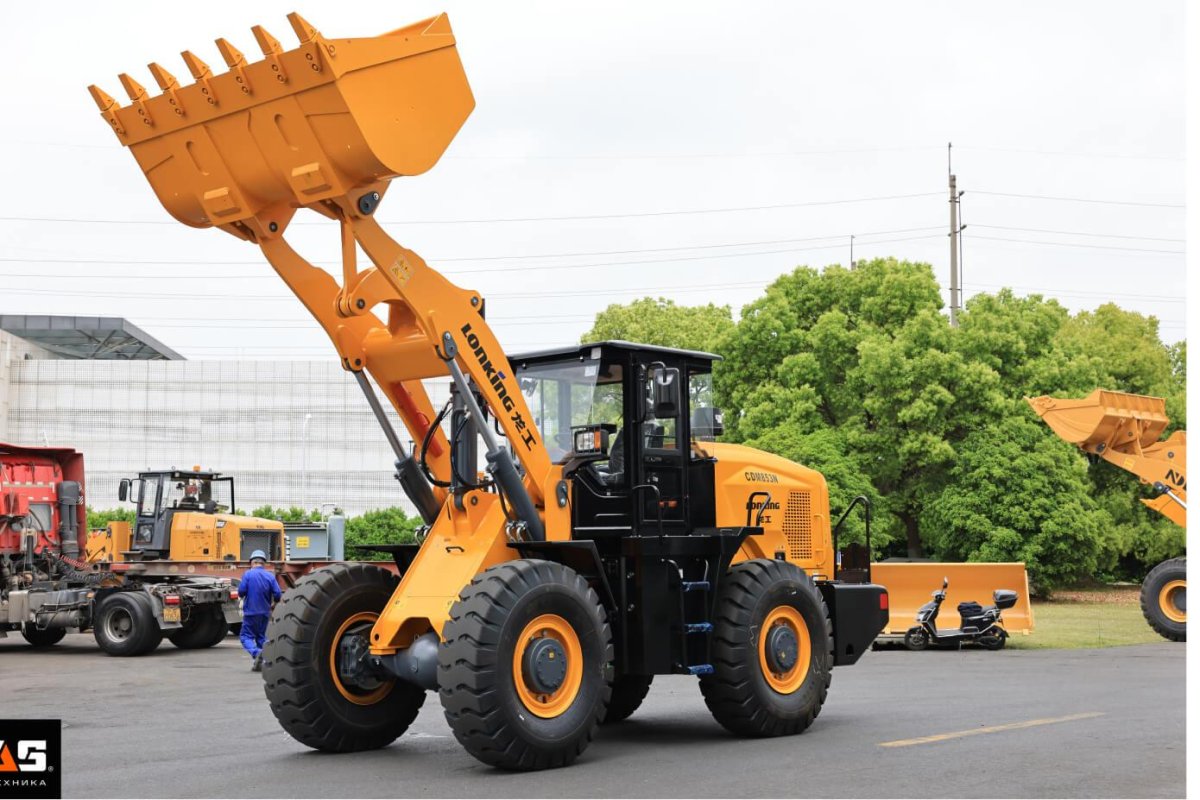 Фронтальный погрузчик Lonking cdm853