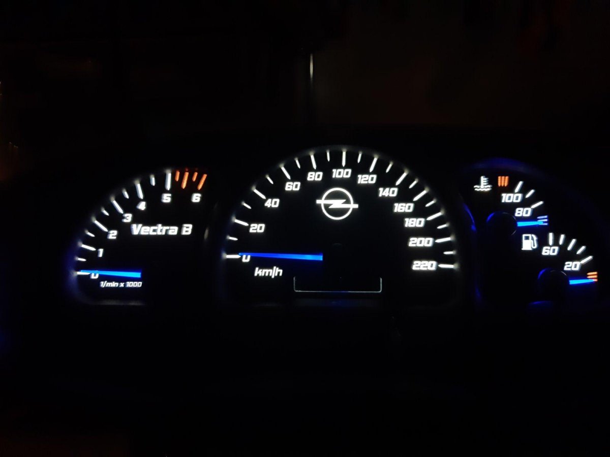 Пересвет панели Опель Вектра б