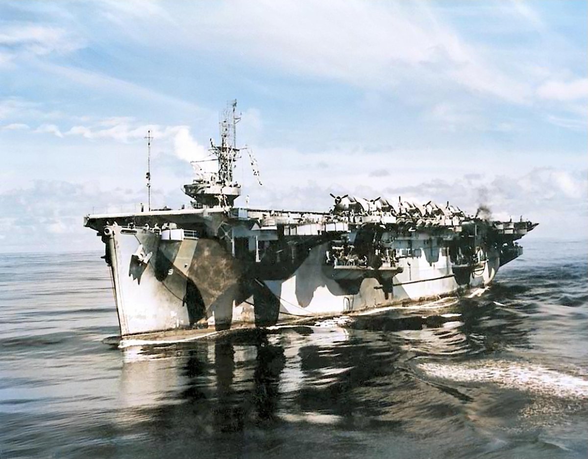 Эскортный авианосец Боуг