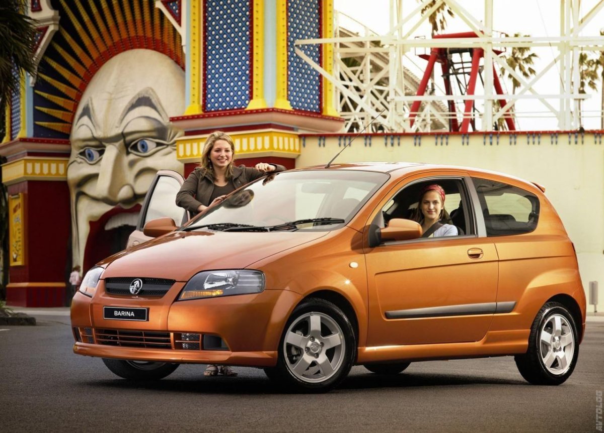 Авео Холден Октава