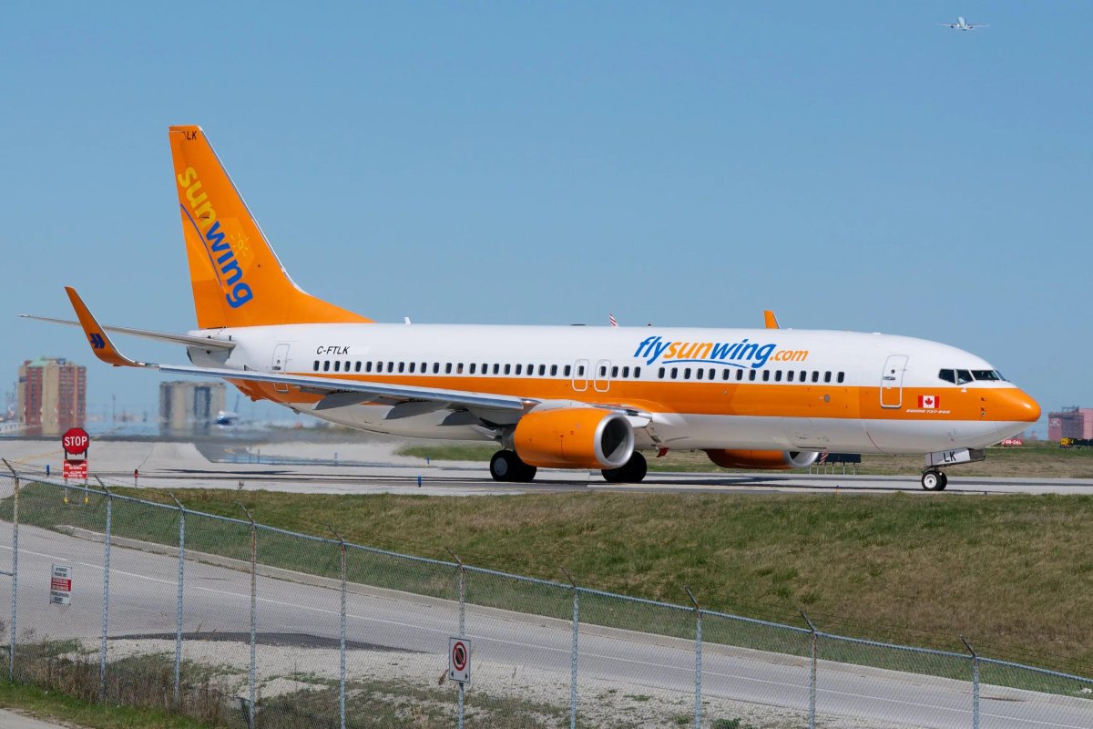Boeing 737-800w