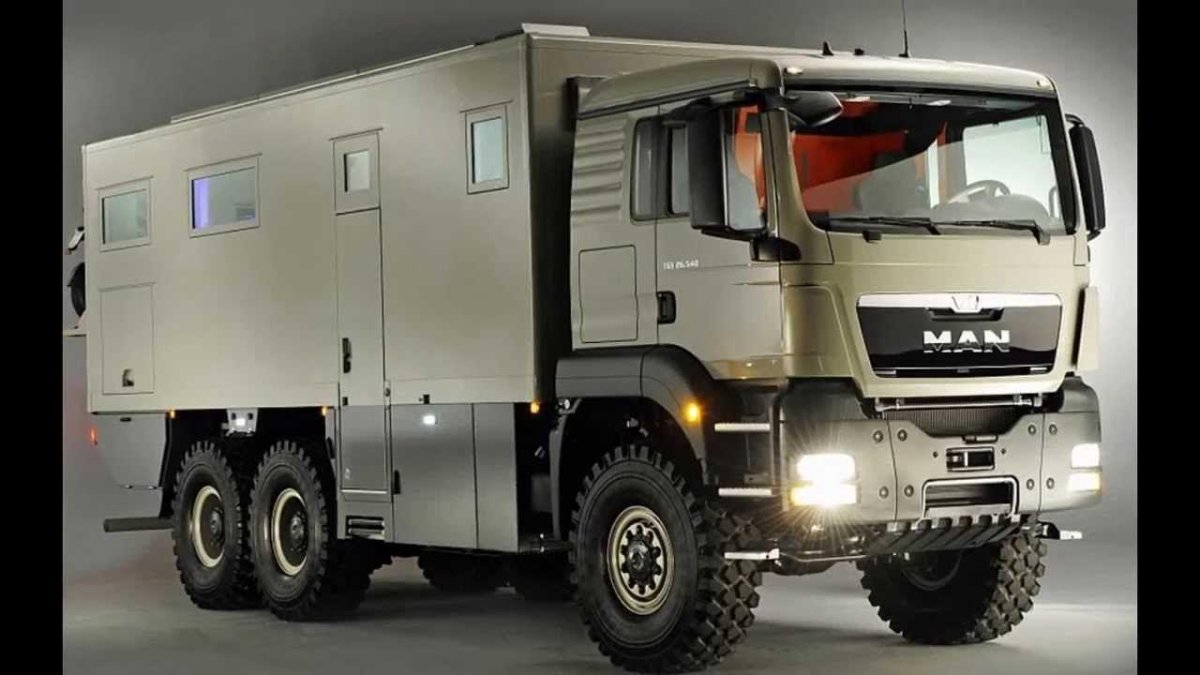 Автодом Mercedes 8x8 Expedition