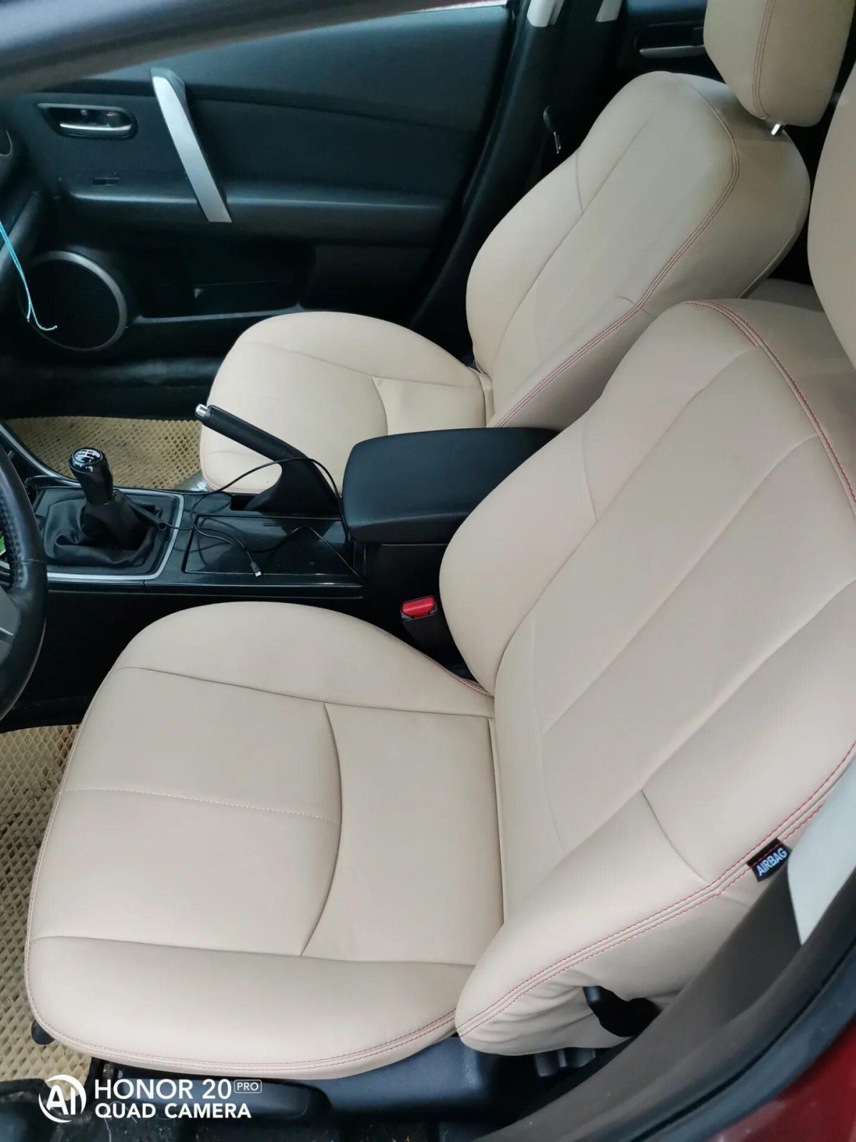 Поло седан чехлы белые as-Inter