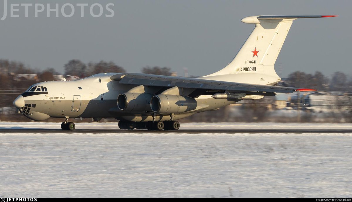 Ил 78
