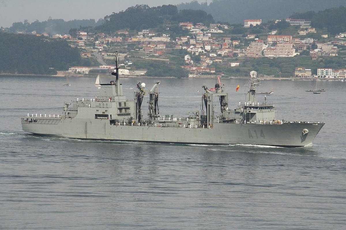 Испания корабль военный