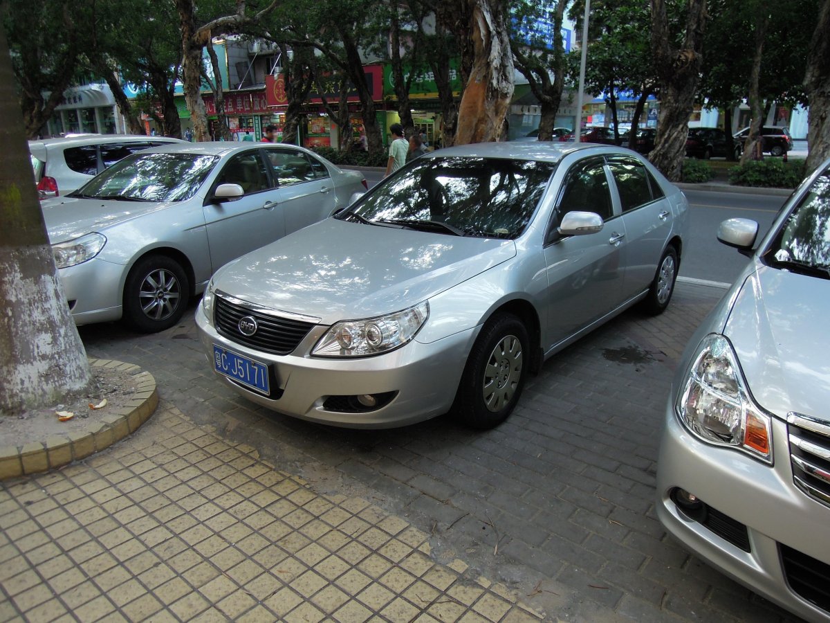 BYD f6