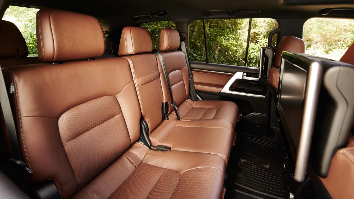 Ленд Крузер 200 салон