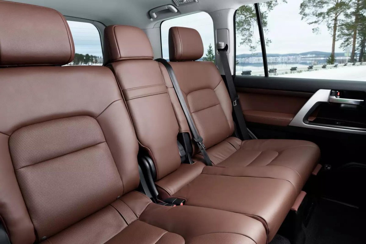 Toyota Land Cruiser 200