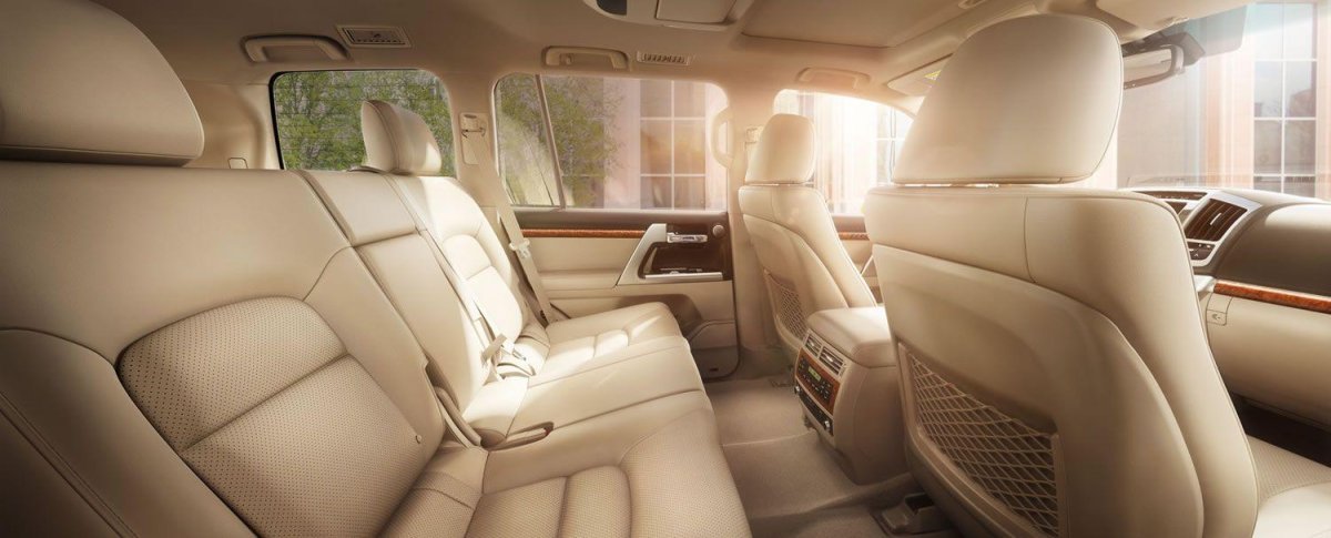 Тойота Лэнд Крузер 200 салон