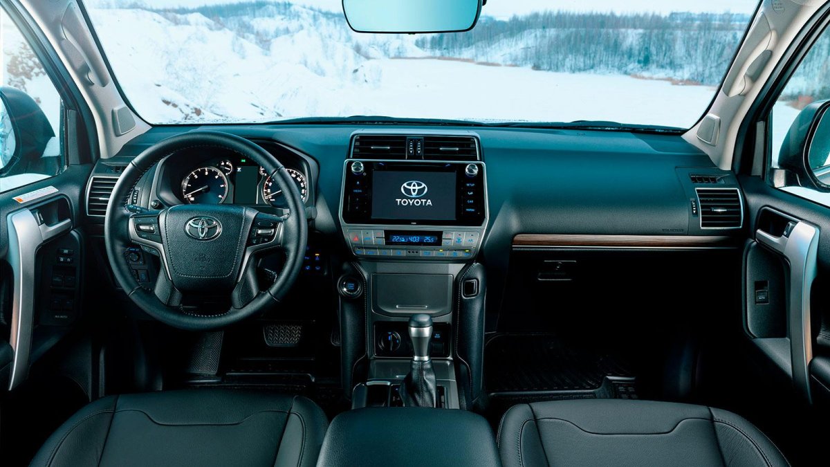 Toyota Land Cruiser Prado 2020 салон